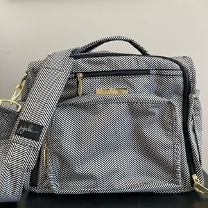 Ju-Ju-Be Legacy Collection B.F.F. Convertible Diaper Bag - EUC